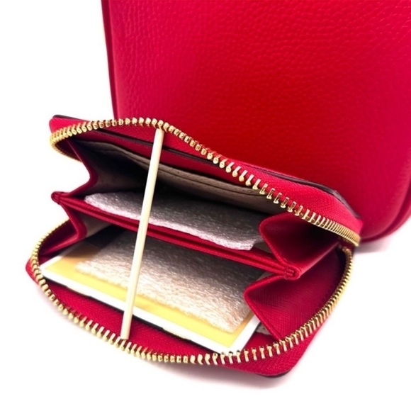 Michael Kors Medium NS Chain Xbody Bag & Jet Set Travel Medium ZA Card Case Red - Picture 9 of 12